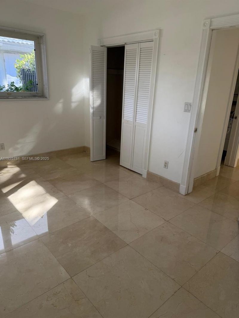 2015 Arch Creek Dr, Unit hse, North Miami, FL 33181 Photo