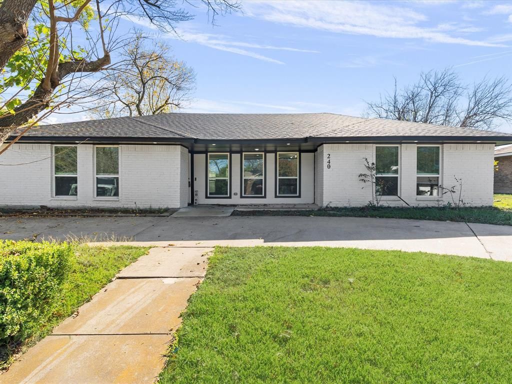 240 Wesley Drive, Desoto, TX 75115 Main Photo