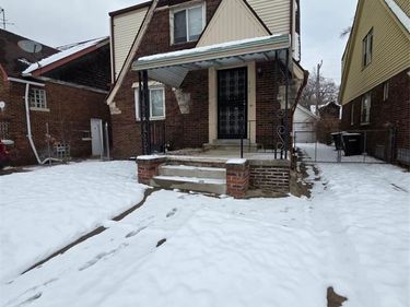 15736 Ohio Street, Detroit, MI 48238