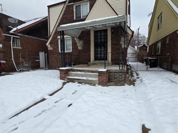 15736 Ohio Street, Detroit, MI 48238