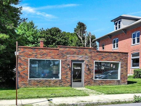 26 N MAIN STREET, TOPTON, PA 19562