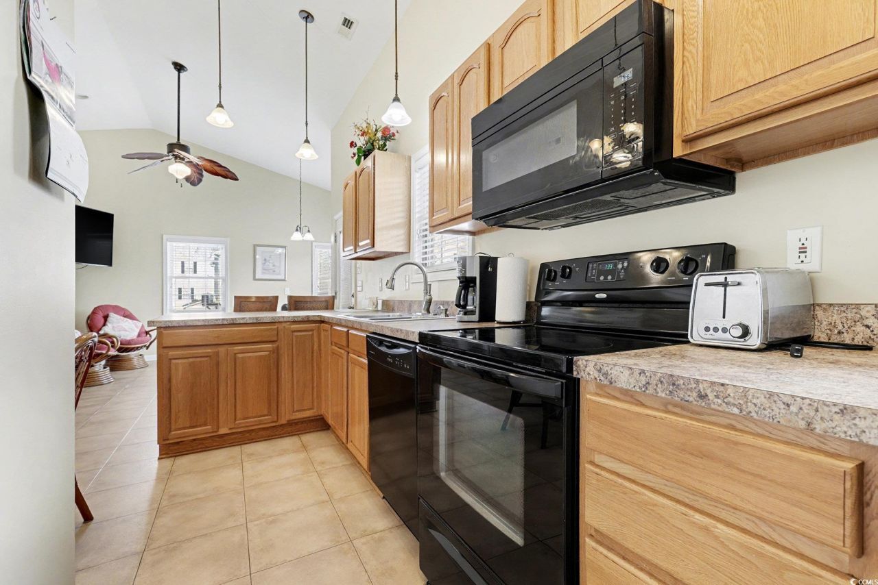 6001-m42 South Kings Hwy. Photo 14