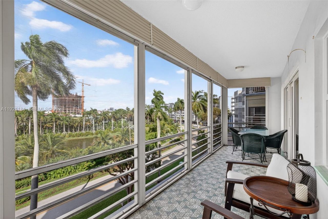 200 Diplomat Pkwy, Unit 531, Hallandale Beach, FL 33009 Photo