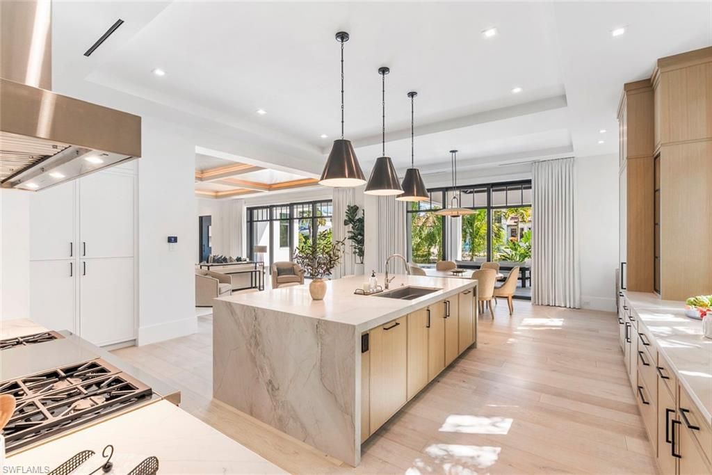 2231 Forrest Ln, Naples, FL 34102 Photo