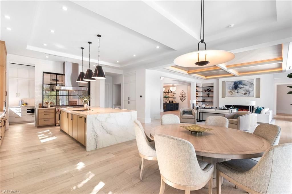 2231 Forrest Ln, Naples, FL 34102 Photo