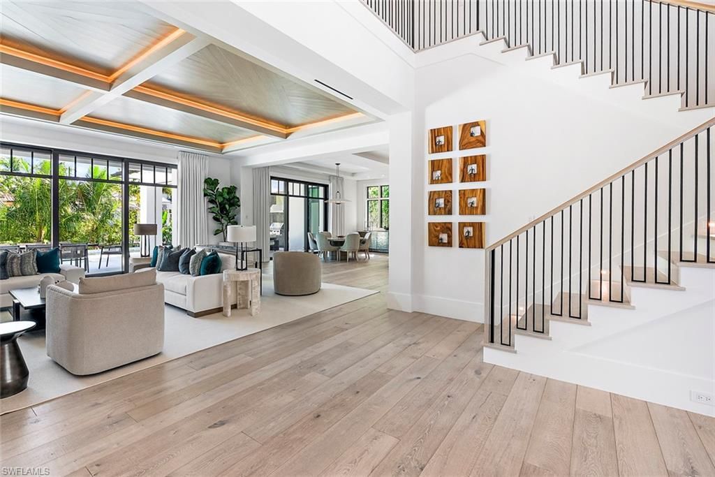 2231 Forrest Ln, Naples, FL 34102 Photo