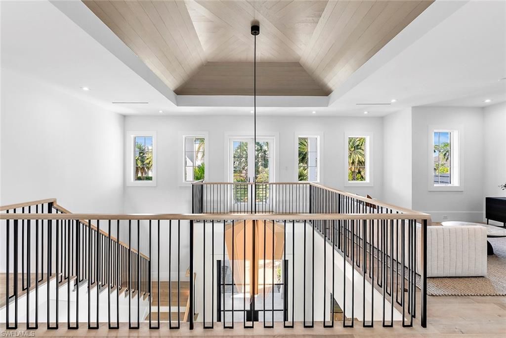 2231 Forrest Ln, Naples, FL 34102 Photo