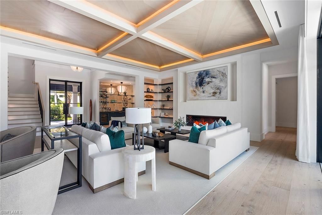 2231 Forrest Ln, Naples, FL 34102 Photo