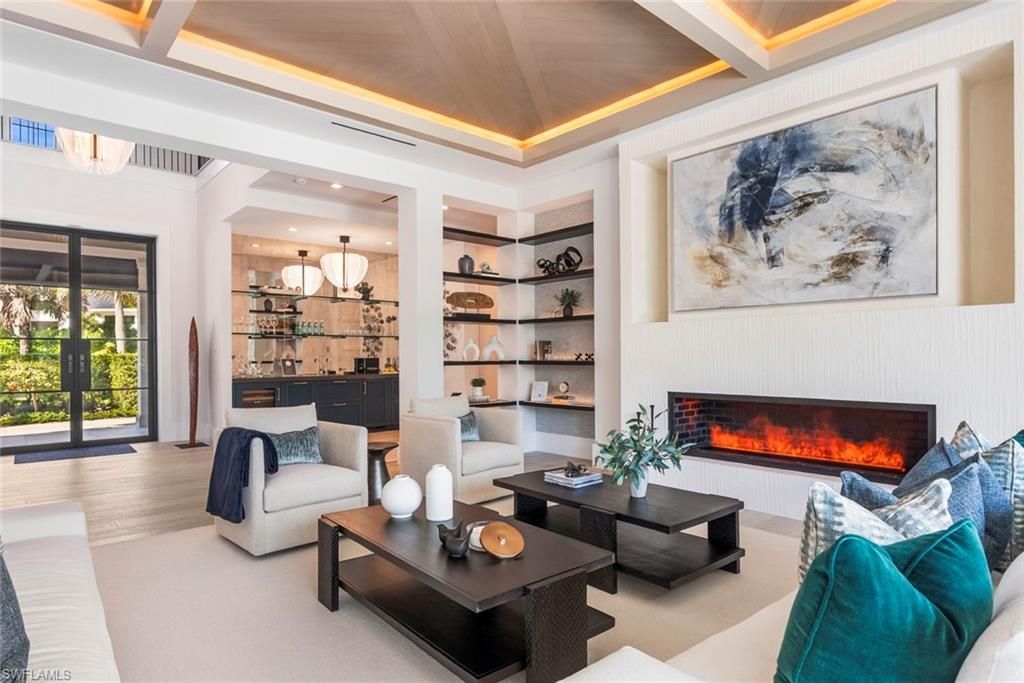 2231 Forrest Ln, Naples, FL 34102 Photo