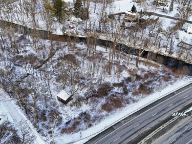 8086 Dussett Lane, Lima, NY 14485