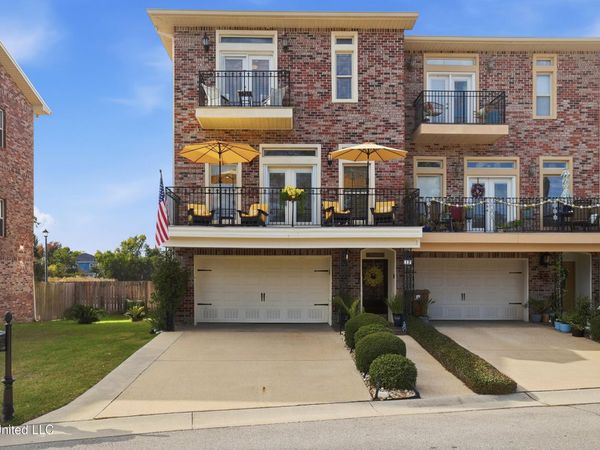 17 Oak Alley Lane, Long Beach, MS 39560