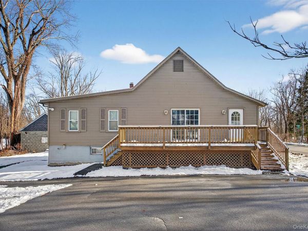 1014 County Route 37, New Hampton, NY 10958