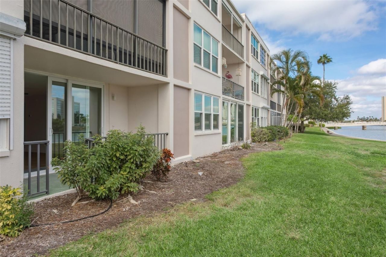 7405 Bay Island Drive S, Unit 123, South Pasadena, FL 33707 Photo