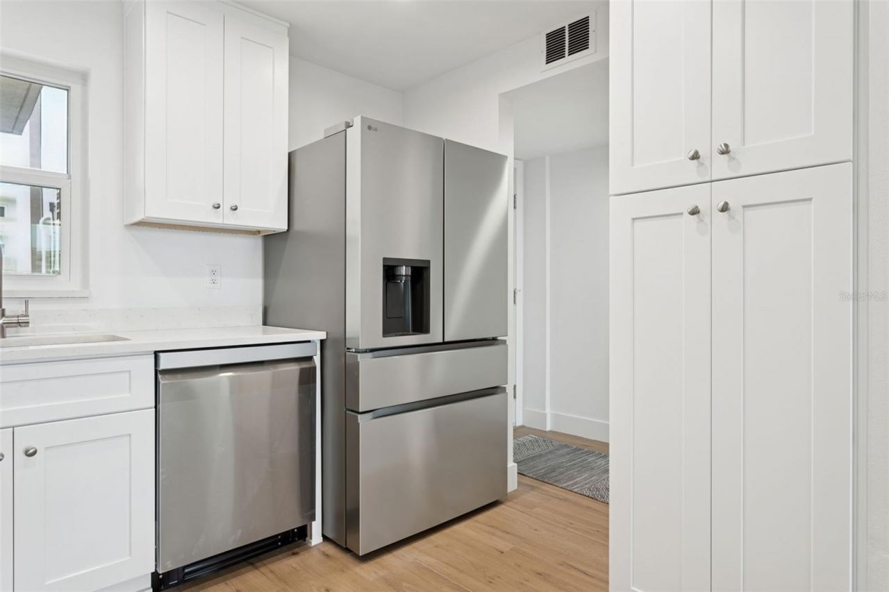 7405 Bay Island Drive S, Unit 123, South Pasadena, FL 33707 Photo