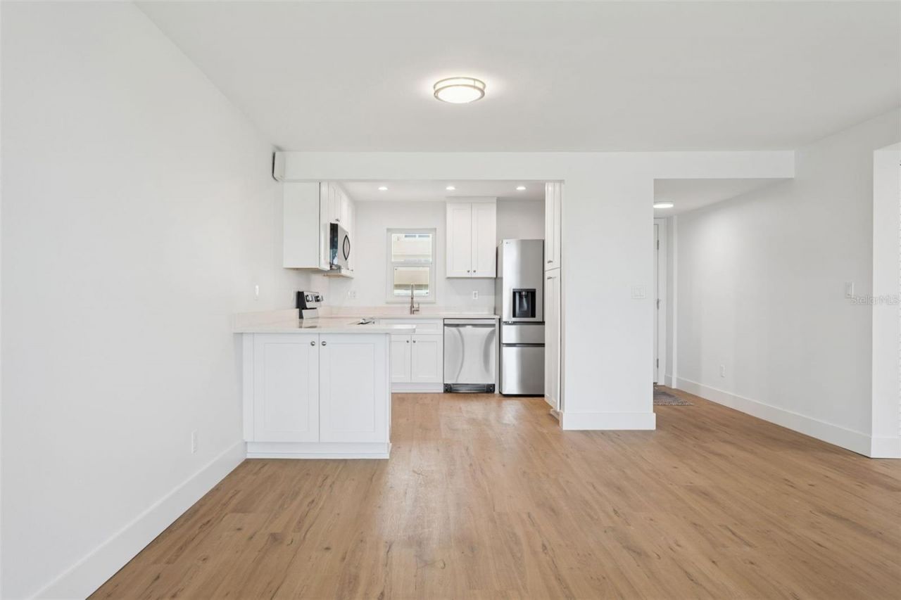7405 Bay Island Drive S, Unit 123, South Pasadena, FL 33707 Photo