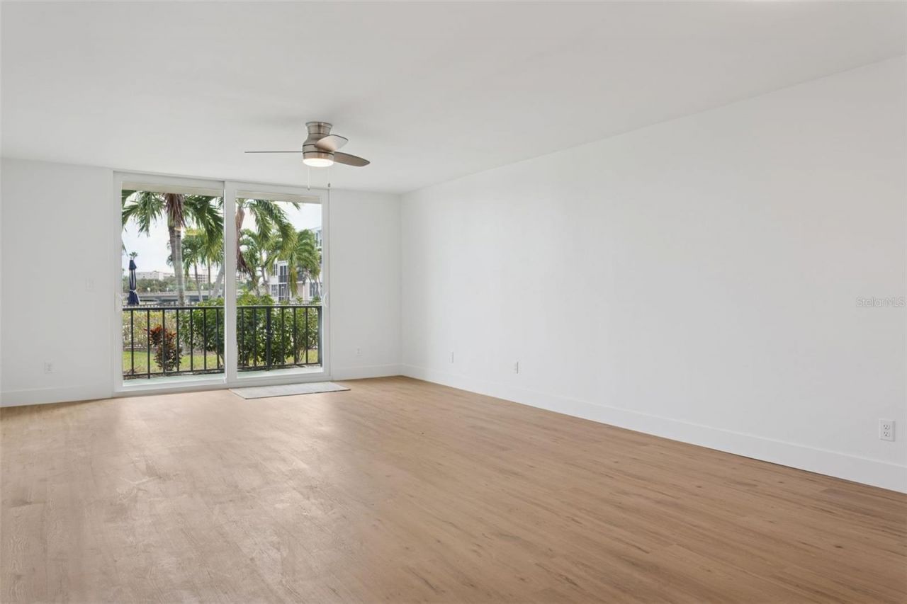 7405 Bay Island Drive S, Unit 123, South Pasadena, FL 33707 Photo