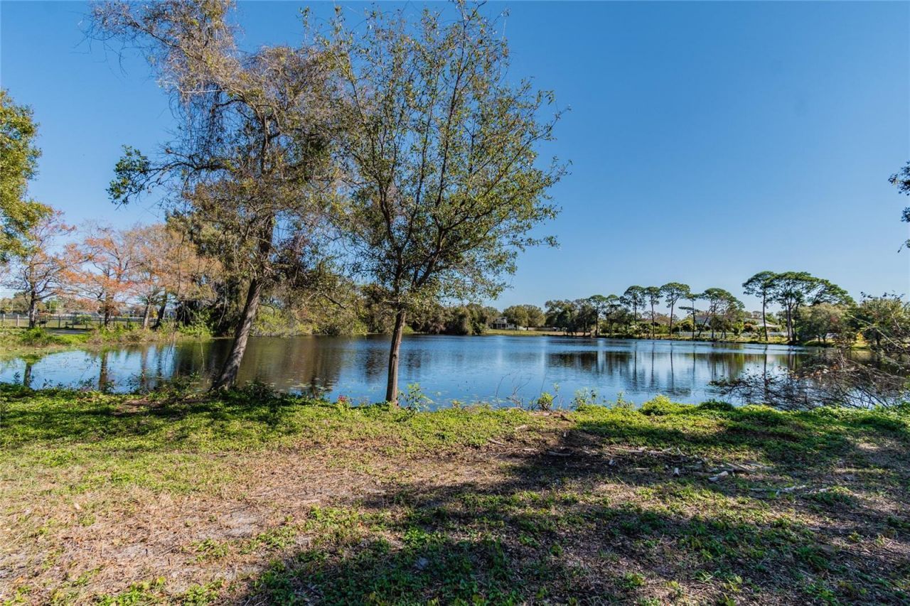 5750 60th Avenue N, Saint Petersburg, FL 33709 Photo