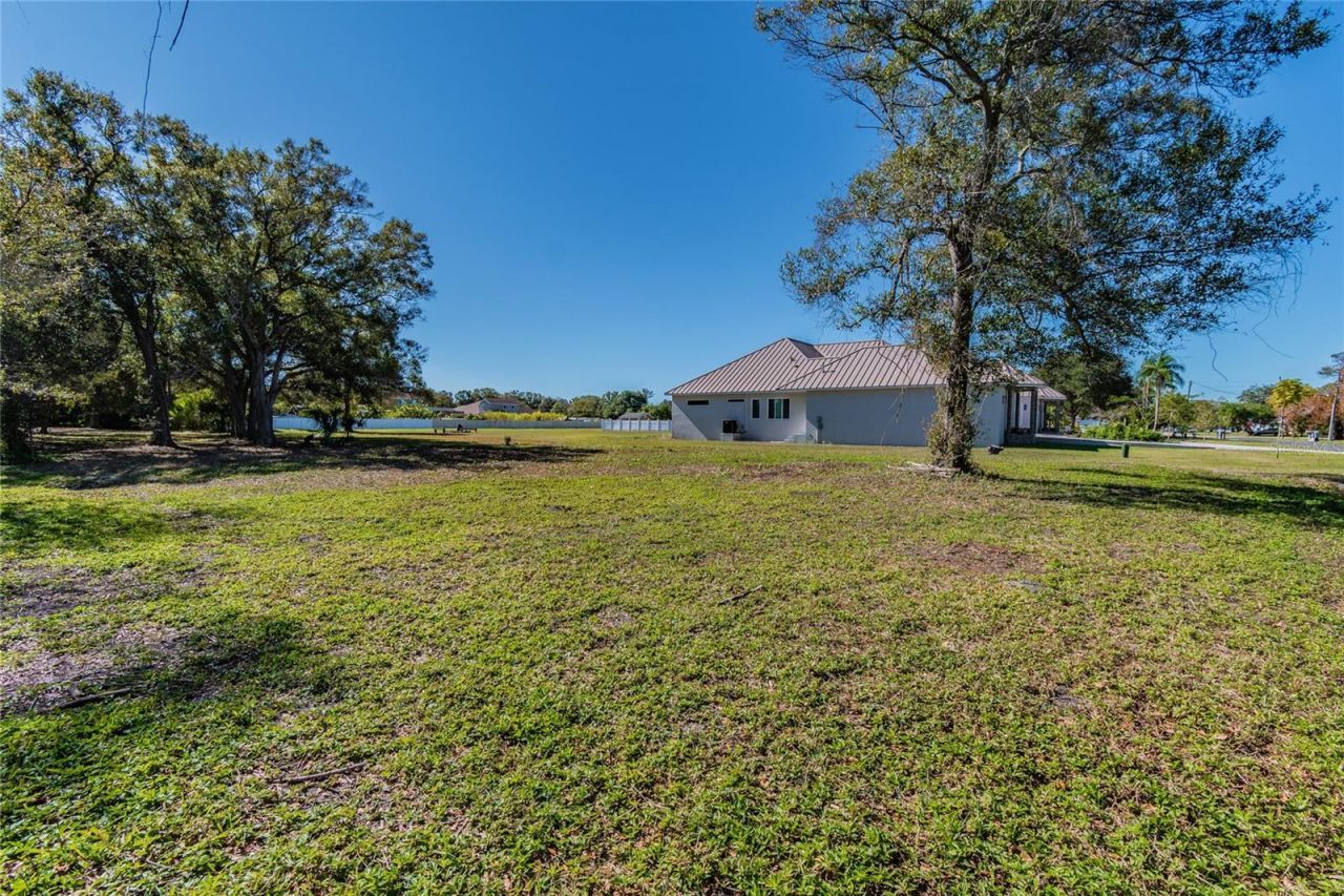 5750 60th Avenue N, Saint Petersburg, FL 33709 Photo