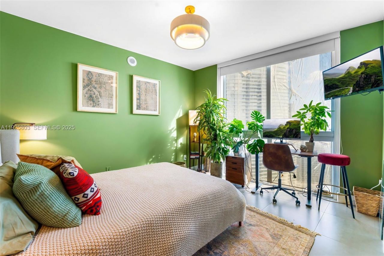 465 E Brickell Ave, Unit 3901, Miami, FL 33131 Photo