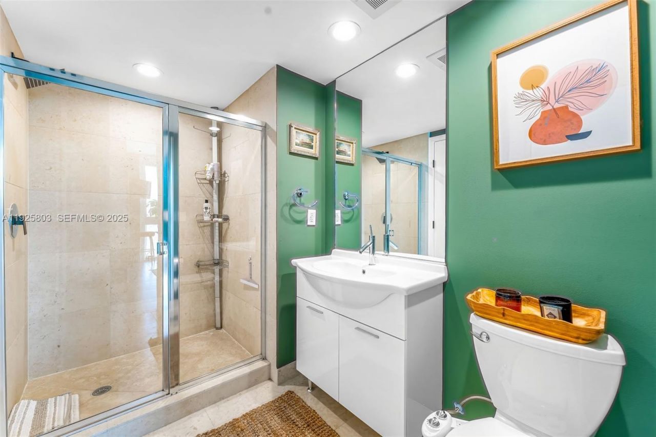 465 E Brickell Ave, Unit 3901, Miami, FL 33131 Photo