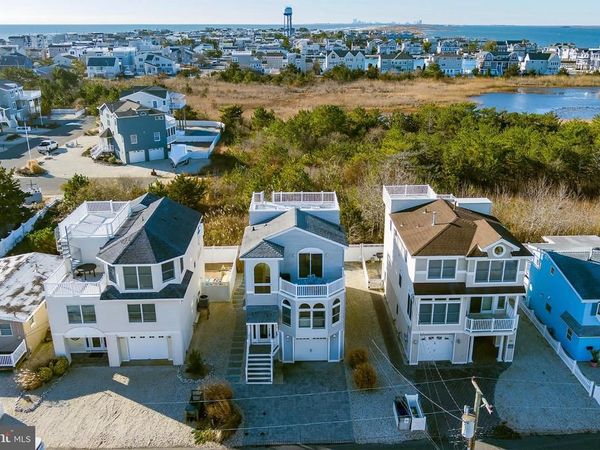 18 W TEBCO TERRACE, LONG BEACH, NJ 08008