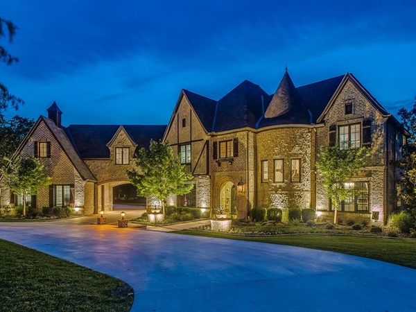 8900 Baltusrol Drive, Flower Mound, TX 75022