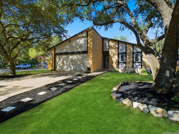 8571 Timber Briar St, San Antonio, TX 78250