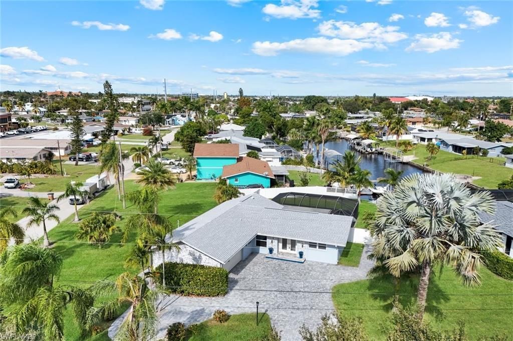 1621 SE 29th Ter, Cape Coral, FL 33904 Photo
