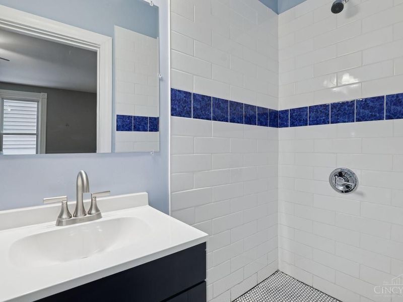 3 W Seventy Third Street, Cincinnati, OH 45216 Photo 22