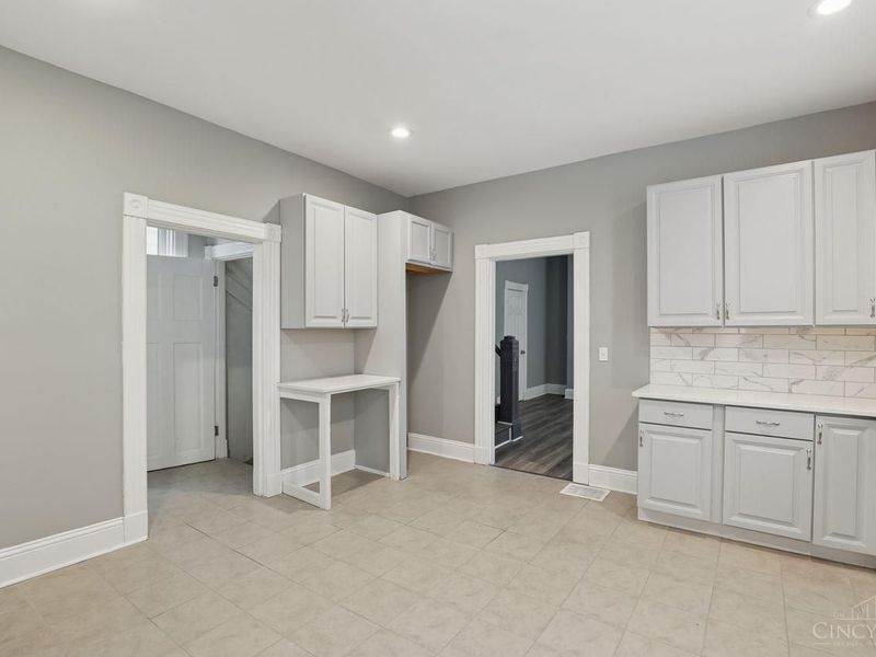 3 W Seventy Third Street, Cincinnati, OH 45216 Photo 25