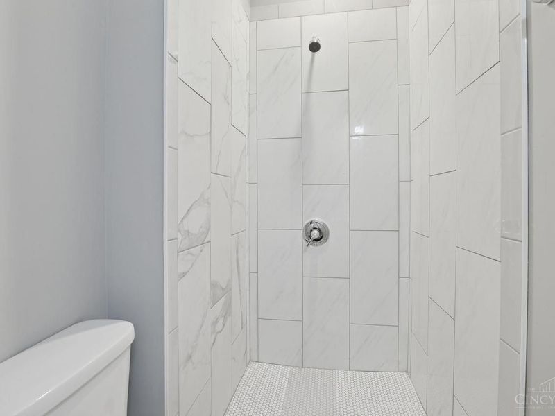 3 W Seventy Third Street, Cincinnati, OH 45216 Photo 37