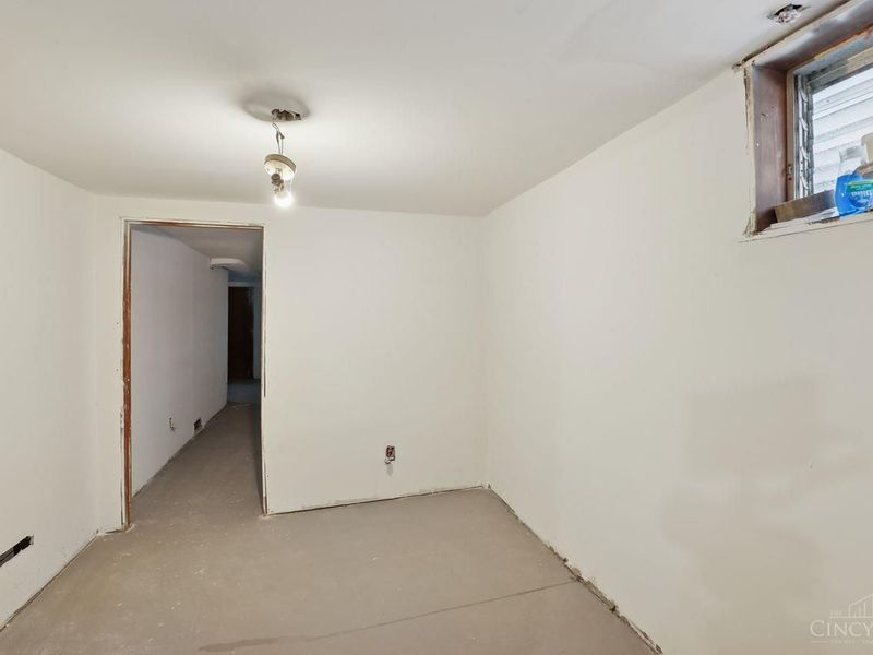 3 W Seventy Third Street, Cincinnati, OH 45216 Photo 42