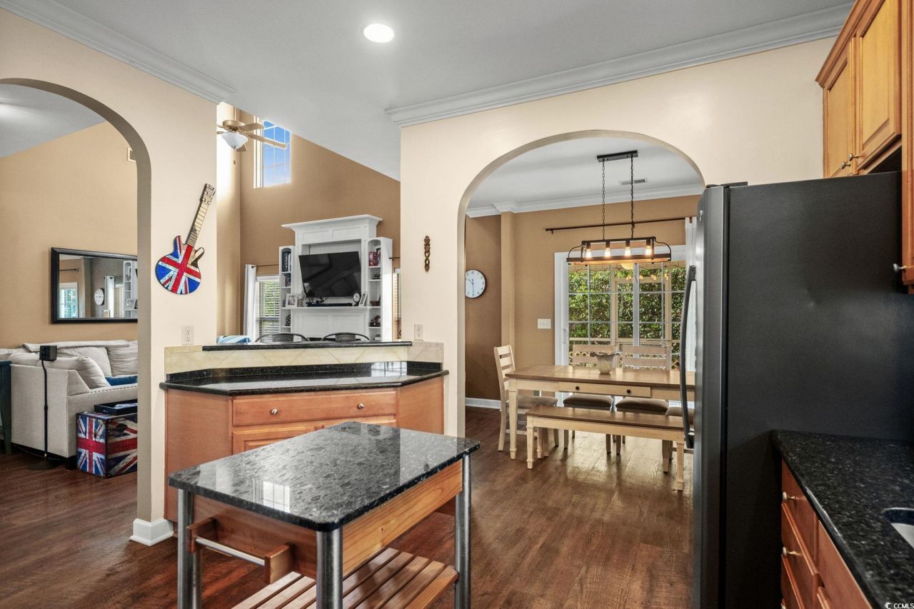 318 Barlow Ct. Photo 12