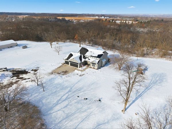 8656 NE 102nd Avenue, Bondurant, IA 50035