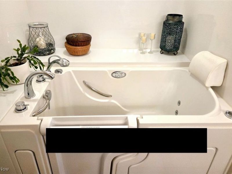 3451 River Rock Drive, Cuyahoga Falls, OH 44223 Photo 12