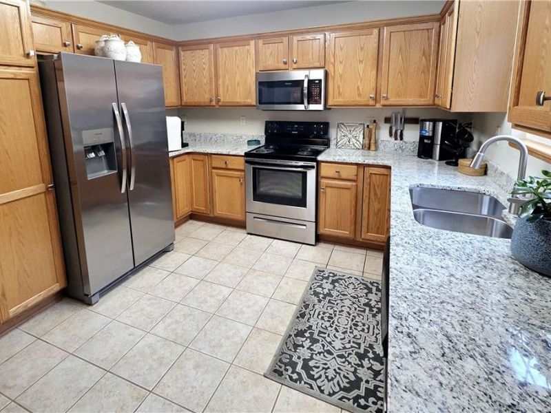 3451 River Rock Drive, Cuyahoga Falls, OH 44223 Photo 7