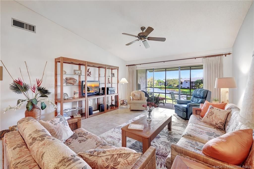 3001 SE Aster Lane, Unit 906, Stuart, FL 34994 Photo