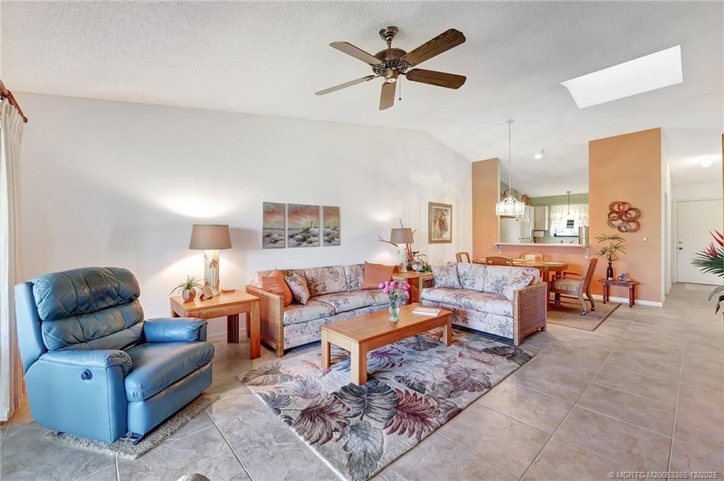 3001 SE Aster Lane, Unit 906, Stuart, FL 34994 Photo