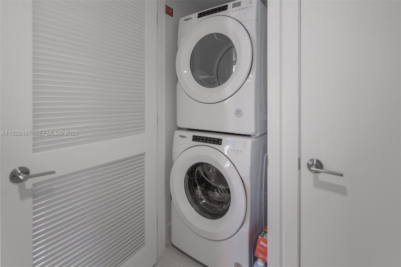 159 NE 6th St, Unit 4601, Miami, FL 33132 Photo