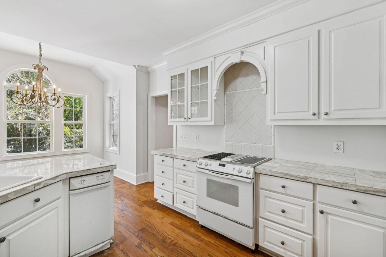 660 Ayers Drive Photo 14