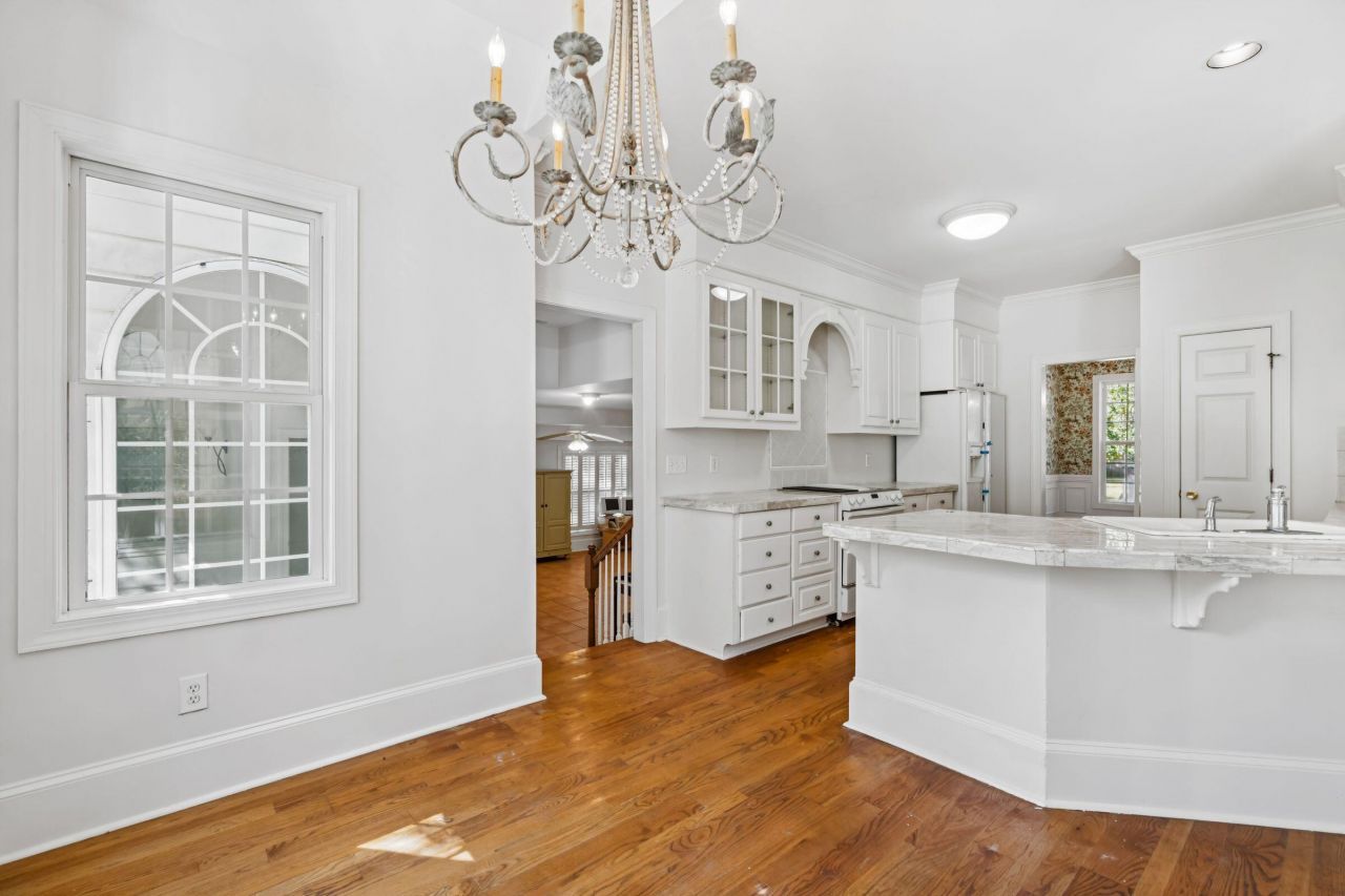 660 Ayers Drive Photo 17