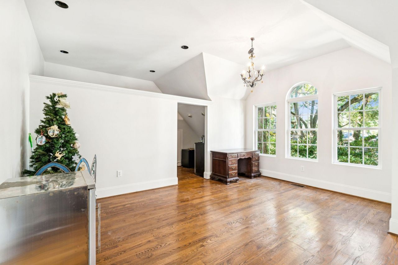 660 Ayers Drive Photo 26