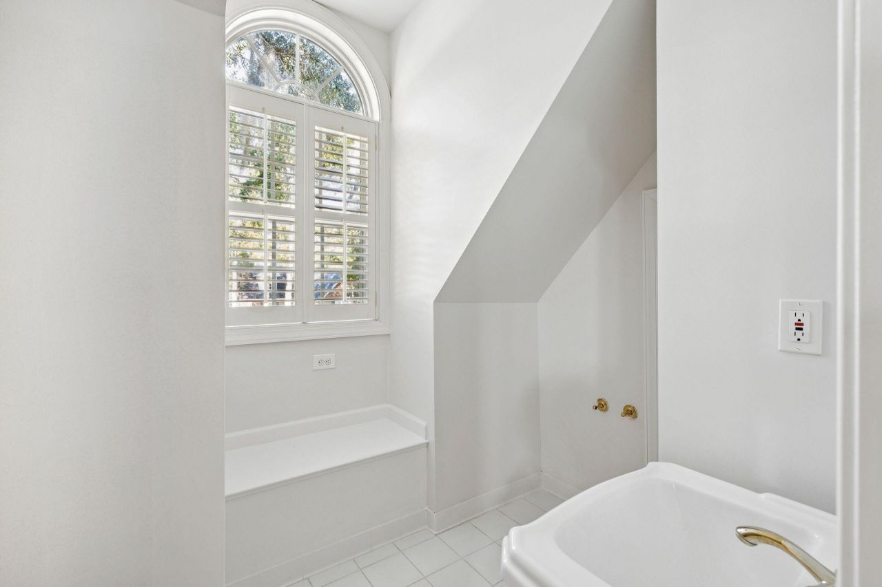 660 Ayers Drive Photo 45