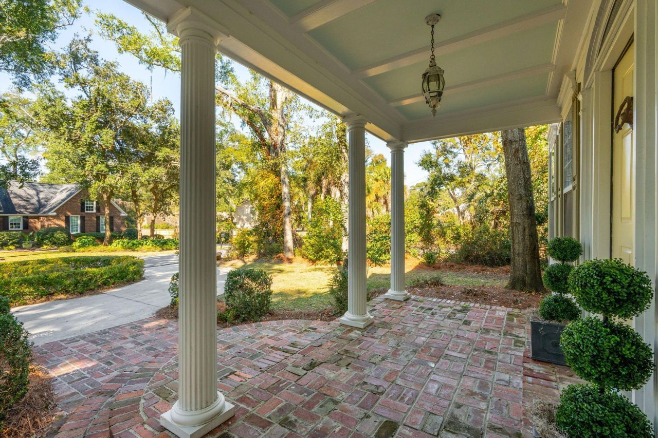 660 Ayers Drive Photo 5