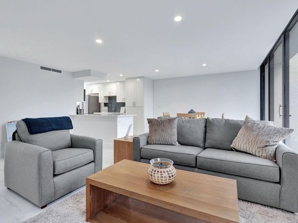 2804 Bridgewood Drive, Boca Raton, FL 33434