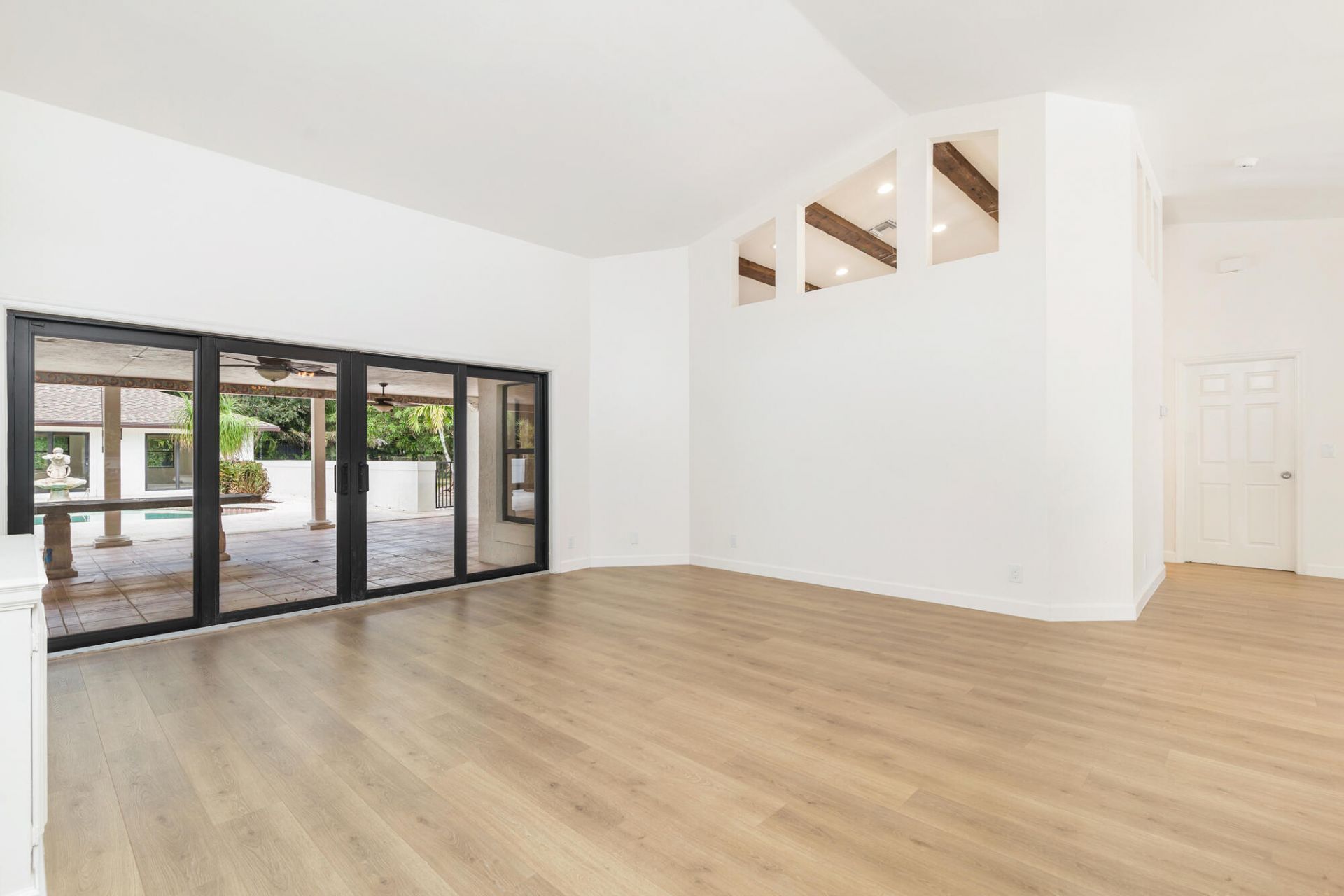 6725 Katherine Road, West Palm Beach, FL 33413 Photo