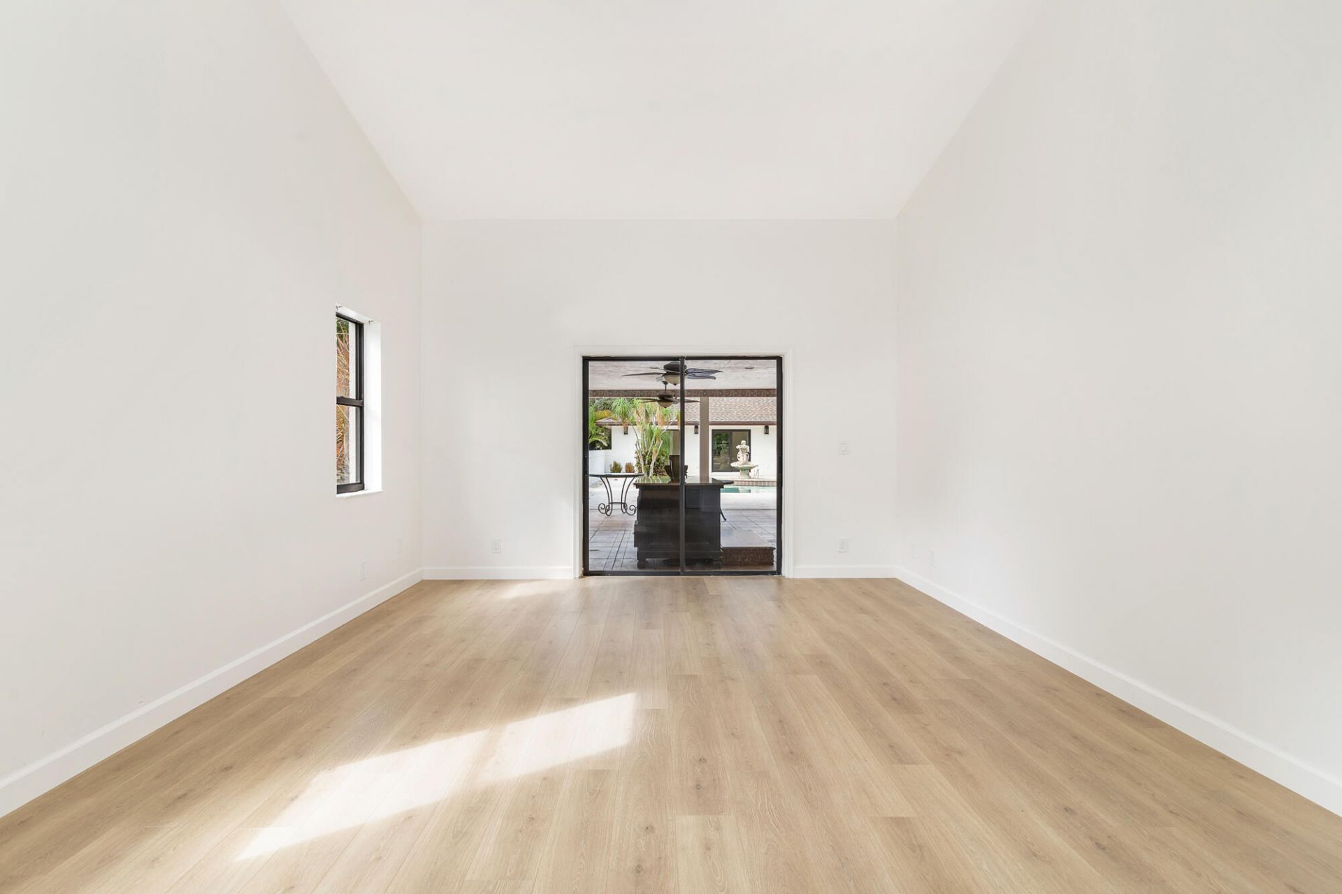 6725 Katherine Road, West Palm Beach, FL 33413 Photo