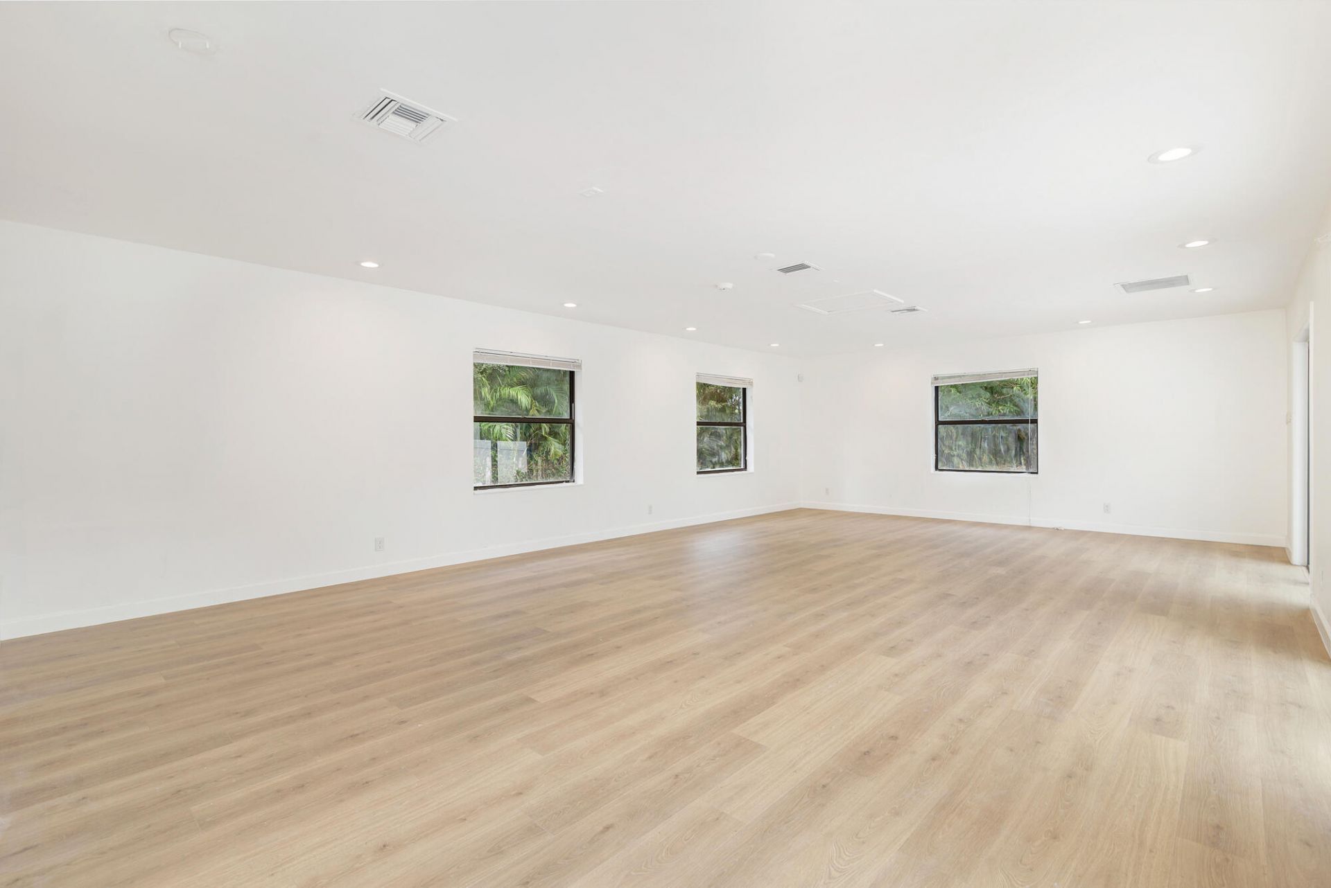 6725 Katherine Road, West Palm Beach, FL 33413 Photo