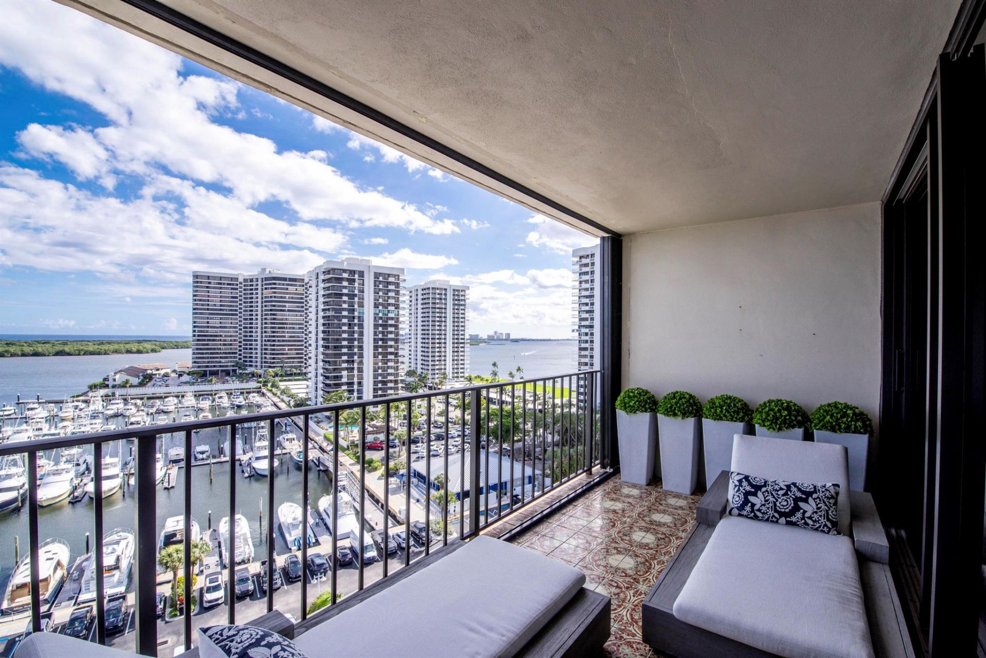 120 Lakeshore Drive, Unit T36, North Palm Beach, FL 33408 Photo