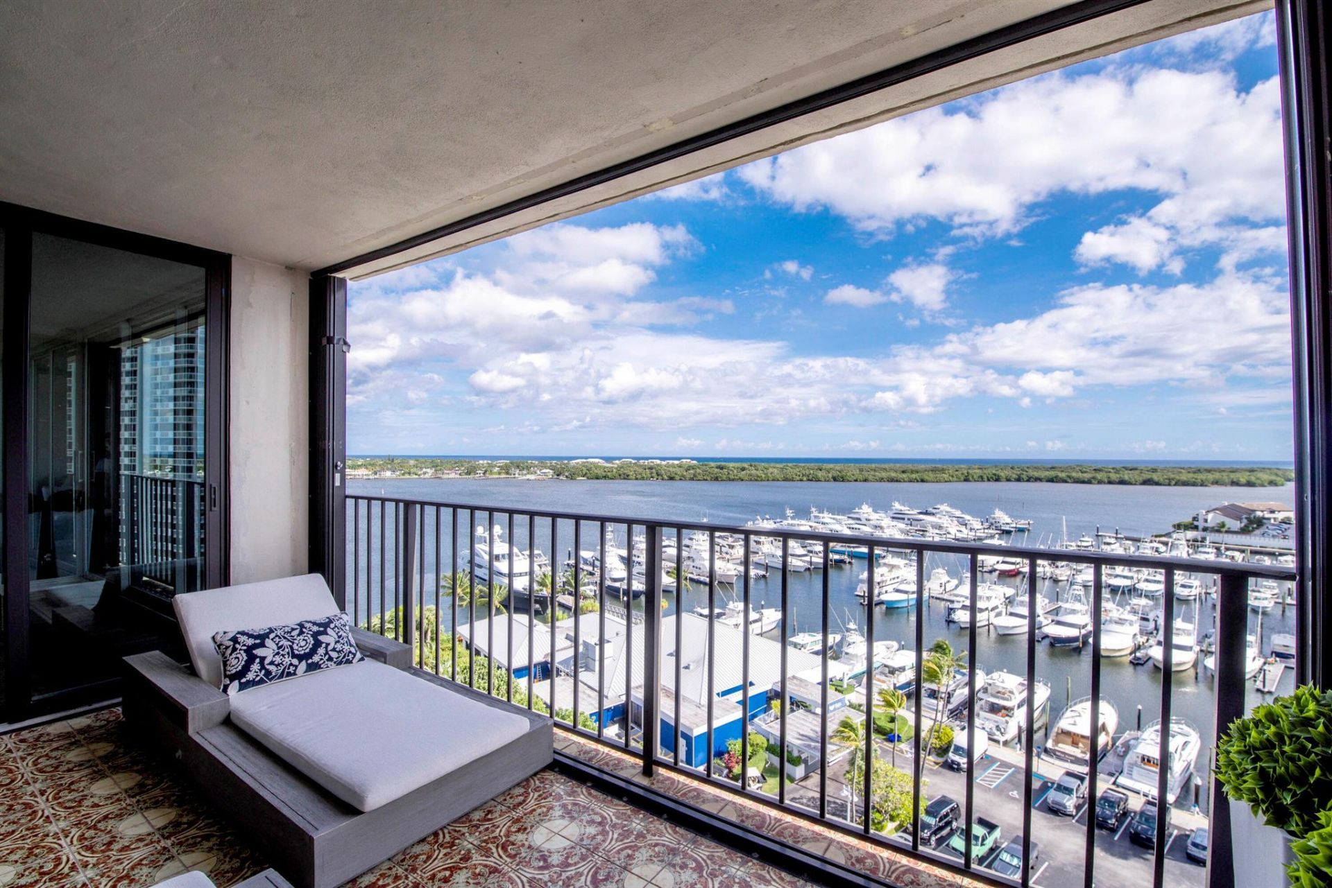 120 Lakeshore Drive, Unit T36, North Palm Beach, FL 33408 Photo